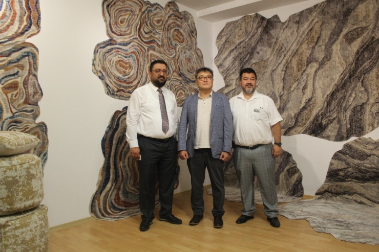 Dünya Devi Gözünü Gaziantep Halısına Dikti