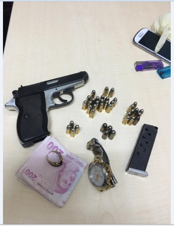 Polis Suçlulara Göz Açtırmıyor