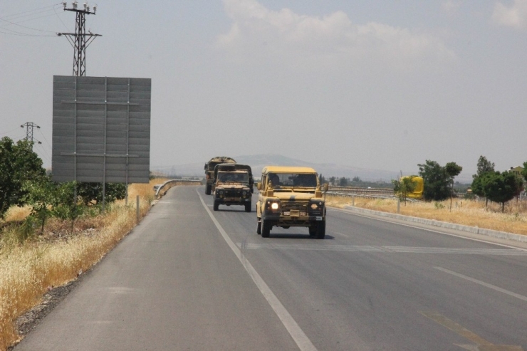 Suriye Sınırına Topçu Bataryası İle Mühimmat Sevkıyatı Yapıldı