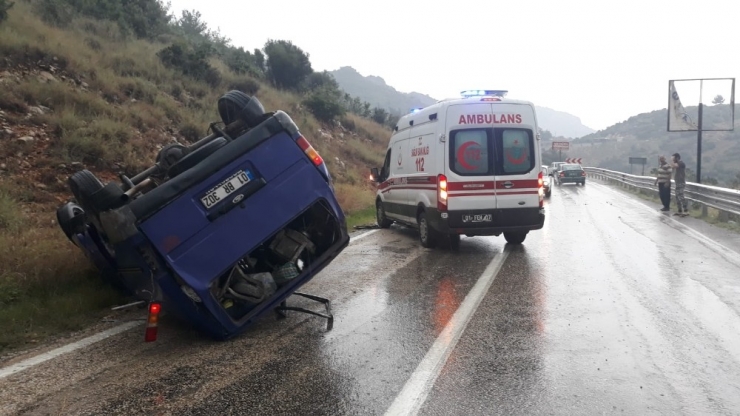 Minibüs Takla Attı: 1 Ölü, 5 Yaralı