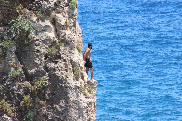 İntihar Teşebbüsü Gibi Deniz Keyfi