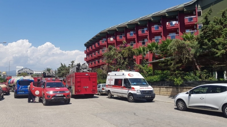 Alanya’da Otel Yangını Korkuttu