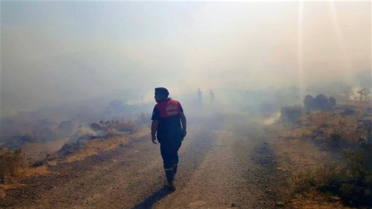İtfaiye, Bodrum Yangınına 56 Personelle Müdahale Etti
