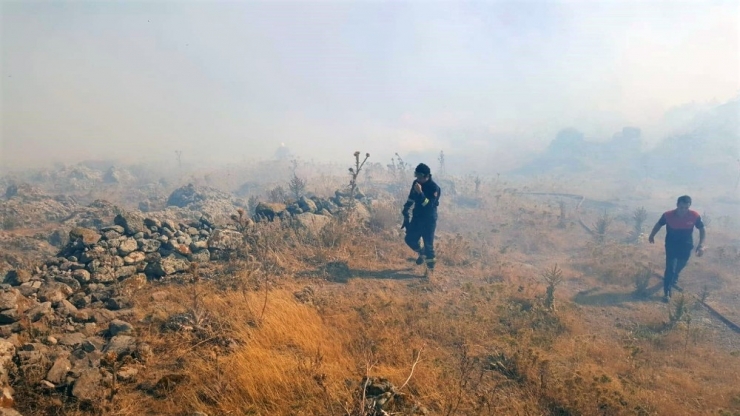 İtfaiye, Bodrum Yangınına 56 Personelle Müdahale Etti