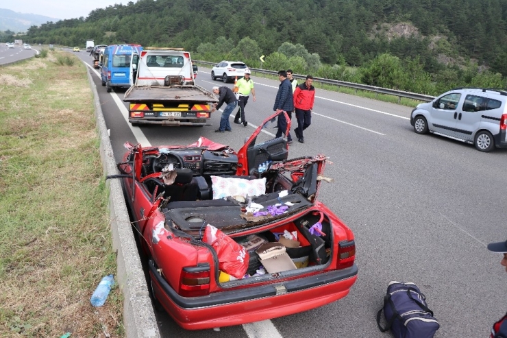 Tem Otoyolu’nda Feci Kaza: 1 Ölü, 2 Yaralı