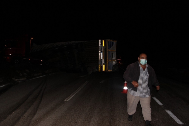 D-100 Karayolunda Kimyasal Atık Alarmı