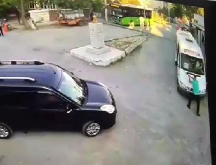 Amca Ve Yeğenin Tüfekle Öldürülmesi Güvenlik Kamerasında