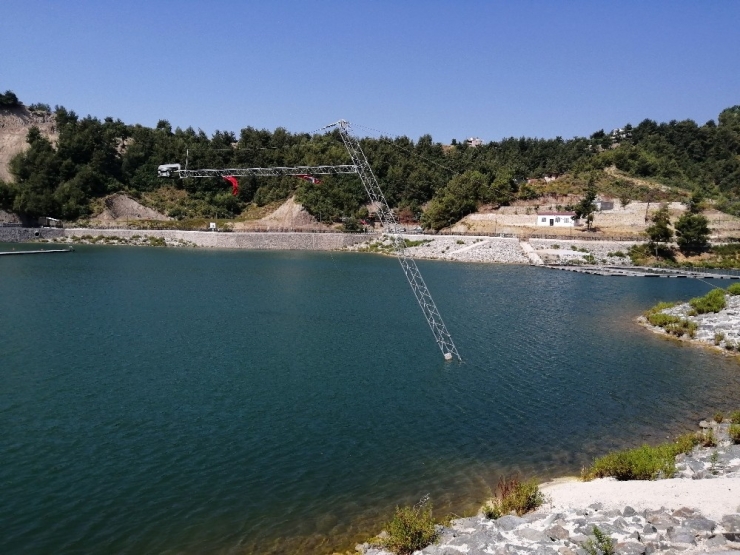 Karlısu Göleti’nde Su Kayağı Keyfi