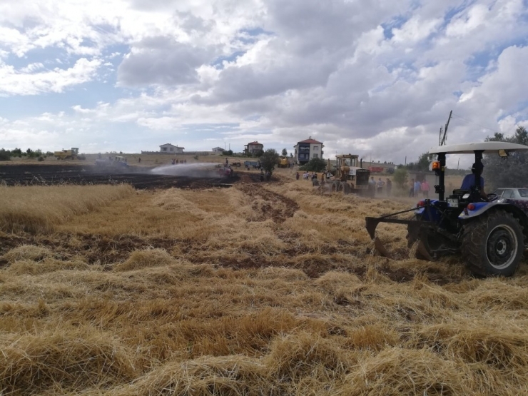 Hasat Sırasında Çıkan Yangın Kontrol Altına Alındı