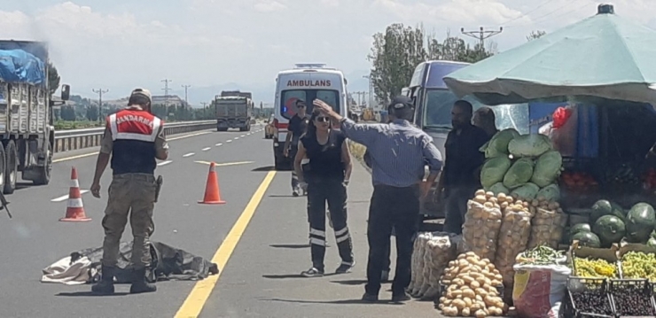 Pasinler’de Trafik Kazası: 1 Ölü