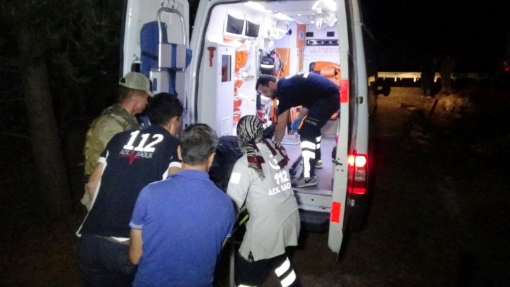 Diyarbakır’da Pikap Evin Bahçesine Uçtu: 1 Ölü