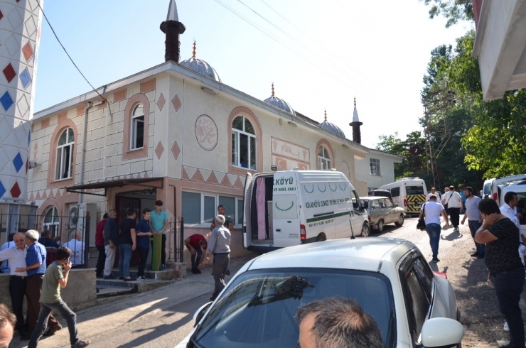 Öldürüldüğü Camide Son Yolculuğuna Uğurlandı