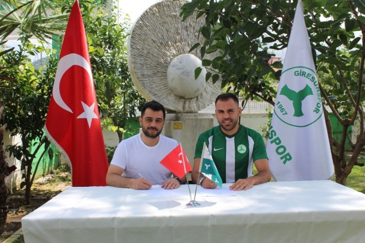 Özgür Can Özcan Ve Mehmet Güven Giresunspor’da