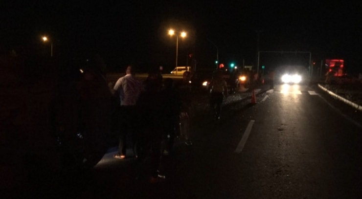 Kars’ta Ambulans Kaza Yaptı: 3 Yaralı