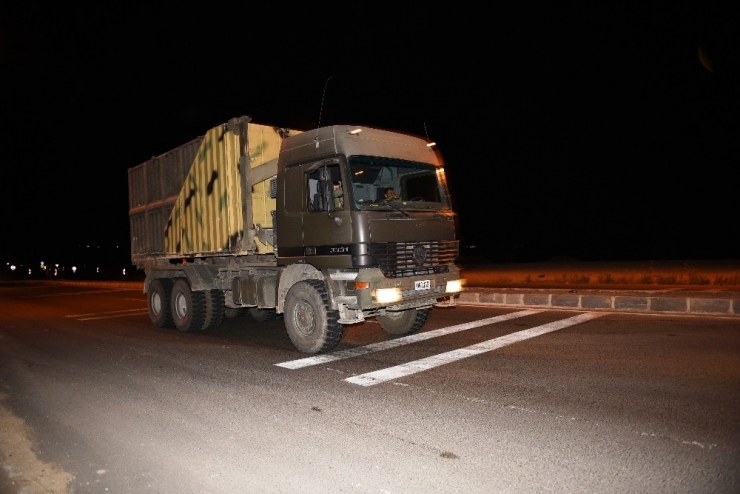 Suriye Sınırına Sevkıyat Devam Ediyor