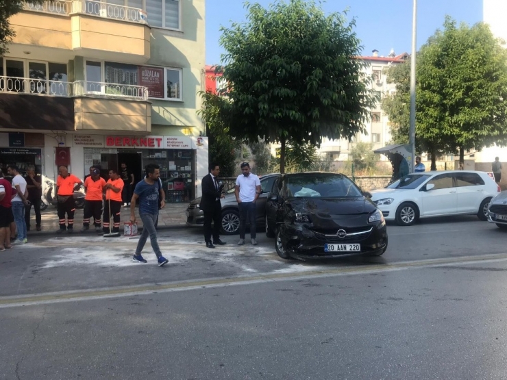 Denizli’de Lüks Araç Ortalığı Birbirine Kattı