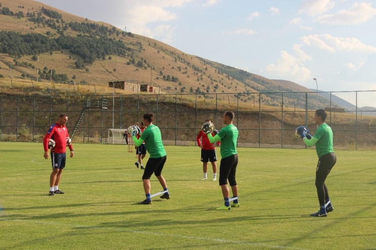 Hüseyin Eroğlu: “Oyuncularımızı Uluslararası Arenada Görmek Bizi Çok Fazla Mutlu Ediyor”
