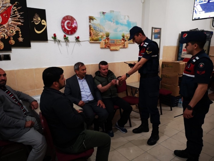 Jandarmadan Aranan Suçlulara Operasyon