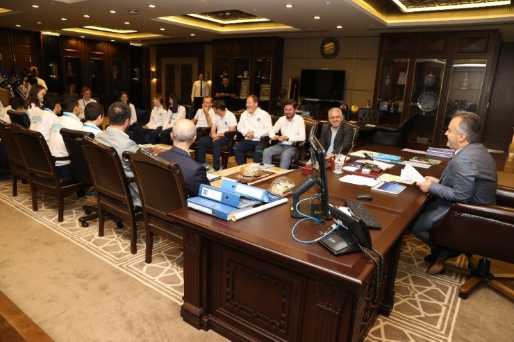 Bursa’nın Yıldızları Milli Takım Yolunda