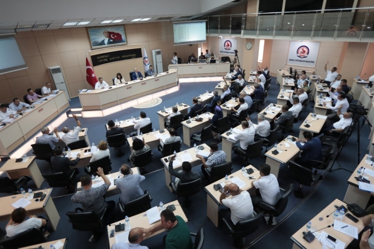 Denizli’de Liseli Öğrencilerin Eğitimine Tam Destek