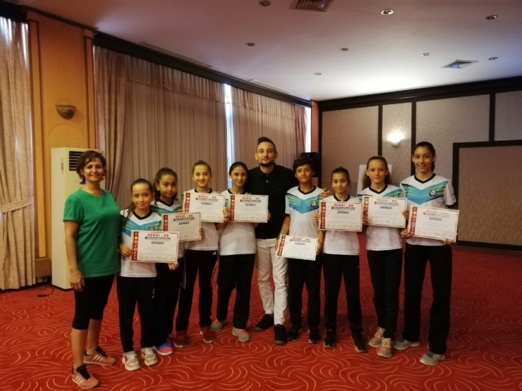 Salihlili Karateciler Denizli’de Madalyaları Topladı