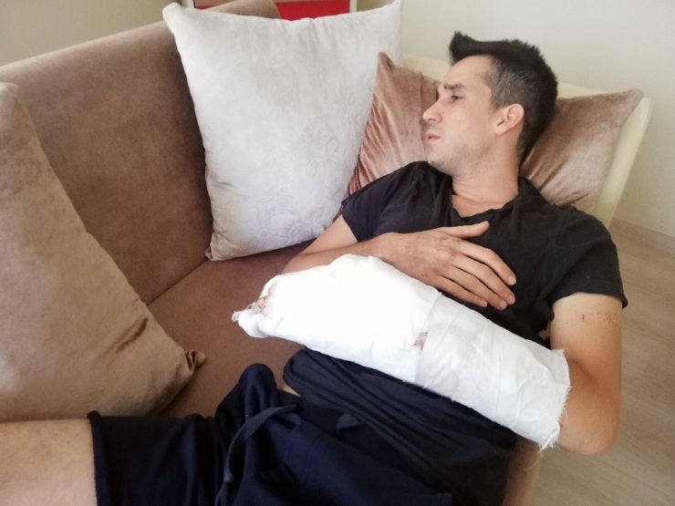 E-5’te Motosiklet Sürücüsüne Çarpıp Böyle Kaçtı