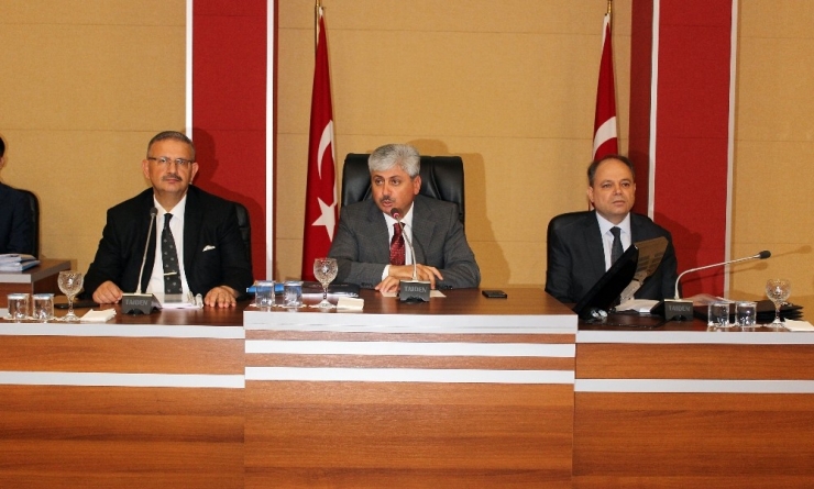 Vali Doğan: "Yatırımlarda En Çok Nakdi Yardım Ulaştırma Sektörüne Yapıldı”