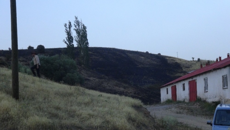 Afşin’de Orman Yangını Büyümeden Söndürüldü