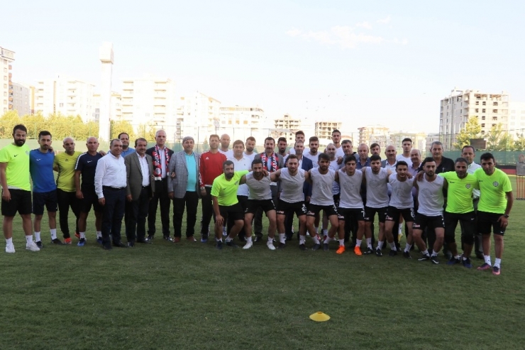 Karaköprü Belediyespor Yeni Sezon Hazırlıklarına Başladı
