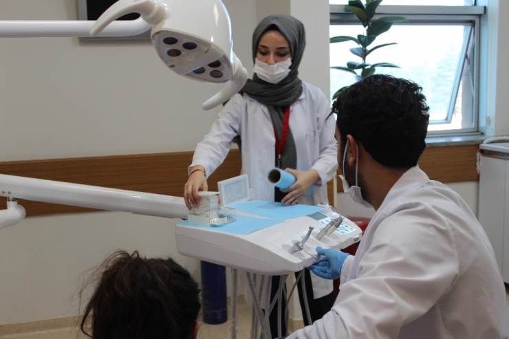 Süt Dişlerinin Bakımı, Besin Tüketimi Ve Konuşma İçin Önemli