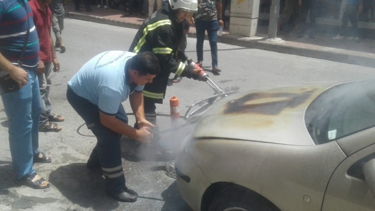 Tarsus’ta Araç Yangını