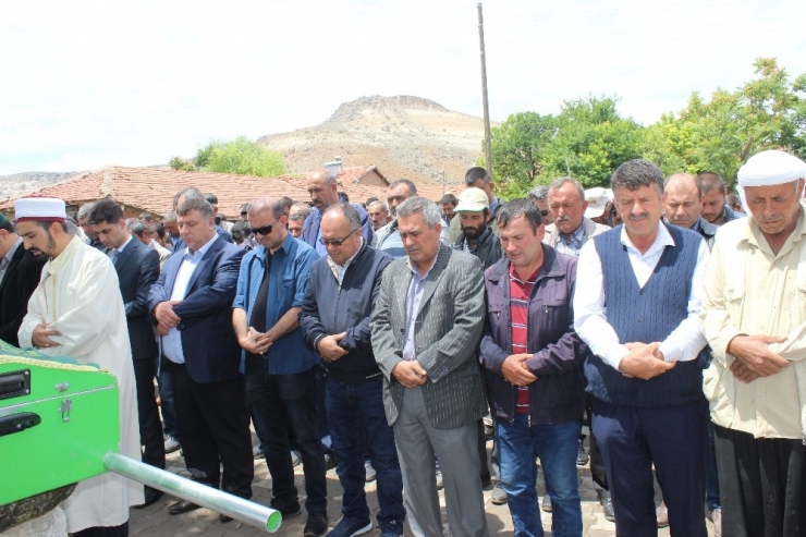 Minik Rıdvan Gözyaşları İçinde Defnedildi