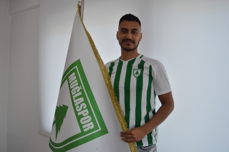 Muğlaspor Stoper Güray Fırat İle Anlaştı