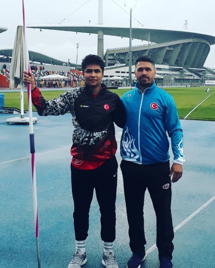 Osmaniyeli Ciritçi Balkan Şampiyonu