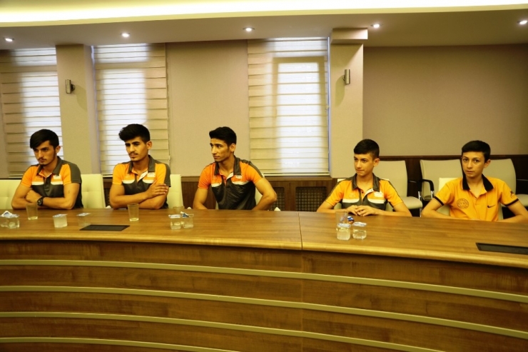 Şanlıurfa’da Dünya Şampiyonu Yetiştiriliyor