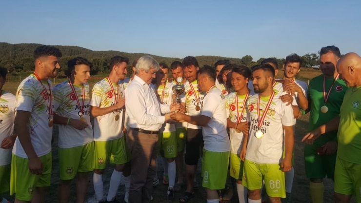 15 Temmuz Kahramanı Adına Futbol Turnuvası Yapıldı