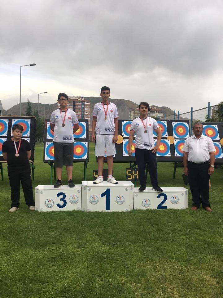 Okçuluk Kupasına Spor A.ş Gençlik Ve Spor Kulübü Damga Vurdu