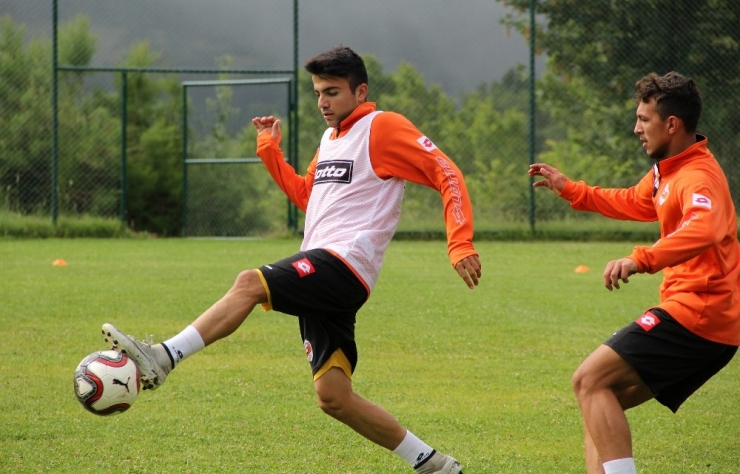 Adanaspor’da Hazırlıklar Sürüyor