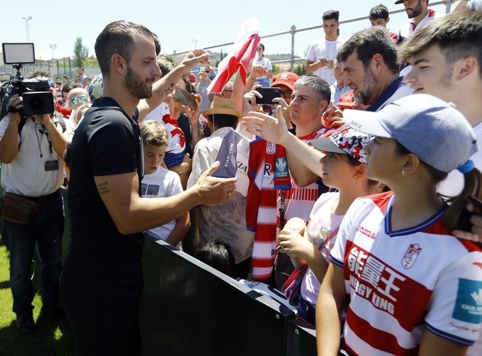 Roberto Soldado: "Granada Büyük Bir Aile"