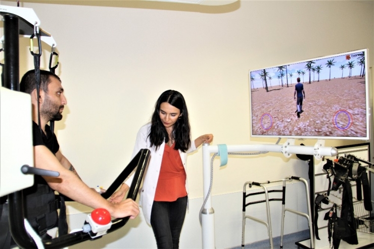 Robogait Cihazı 550 Felçli Hastaya Umut Oldu