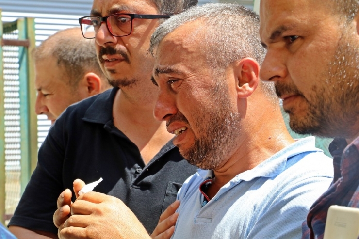 Hamile Kardeşin Cenazesi Teslim Alınırken Morg Asansörünün Kapısı Takıldı, Ağabeyin Sözleri Yürekleri Yaktı