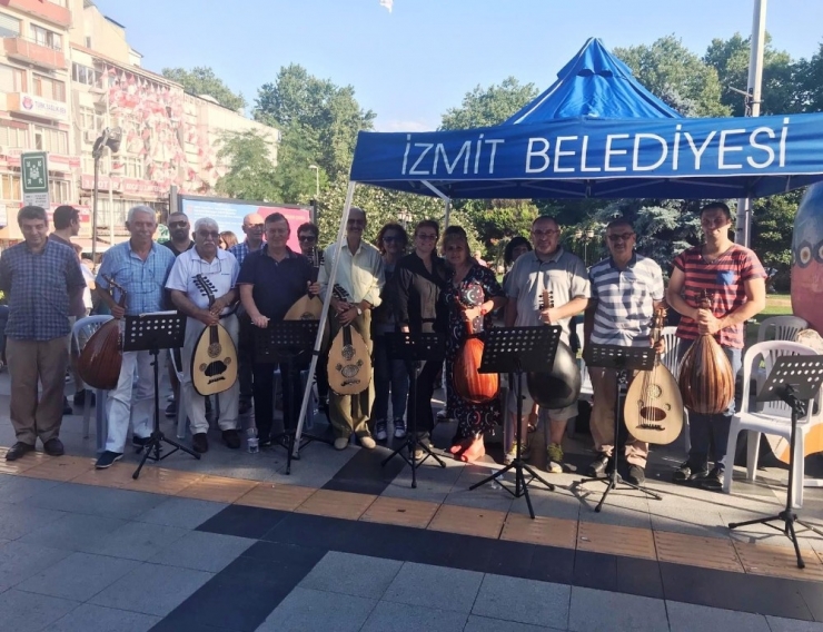 İzmit’te Yeşil Mavi Sokak Etkinlikleri Başladı