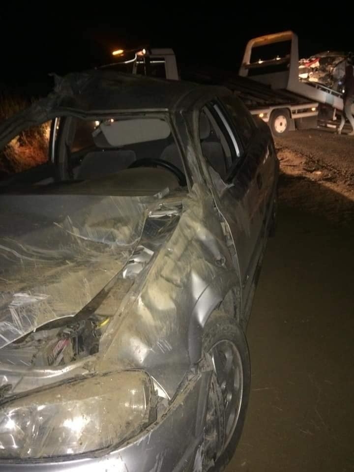 Otomobil Taşıyan Çekici Devrildi: 1 Ölü, 2 Yaralı