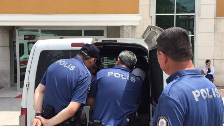 Cezaevinden Firar Ettiler, Kimlik Kontrolünde Yakalandılar