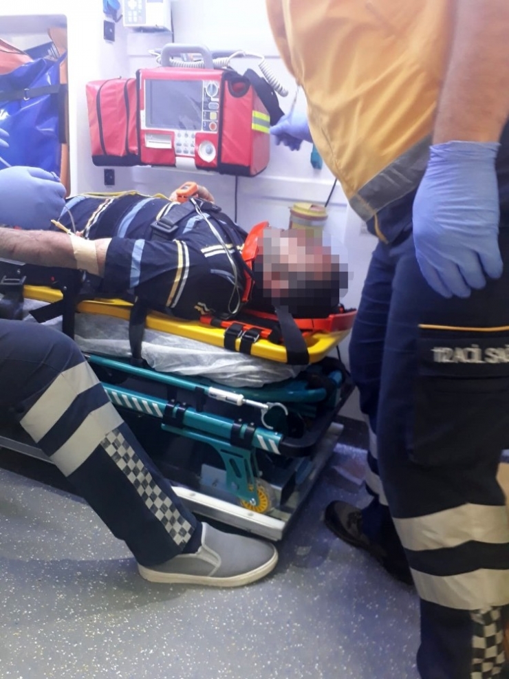 Hoparlör Tamir Eden İmam Minareden Düştü