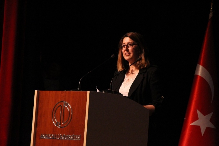 Tömer Öğrencilerinden Renkli Mezuniyet