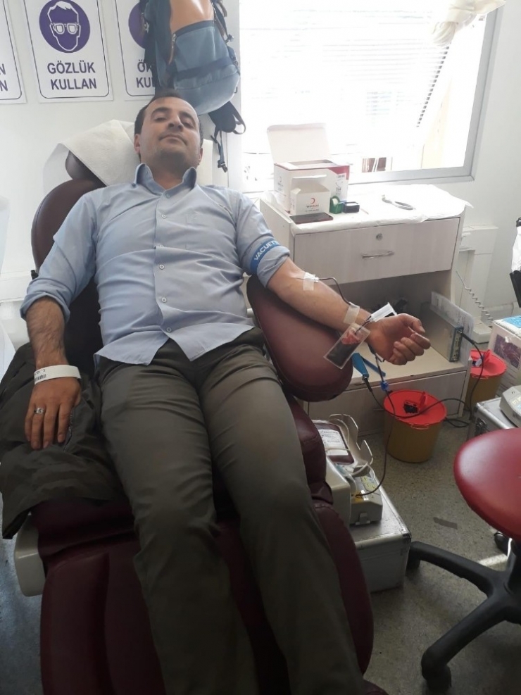 Sarıkamış’ta Kızılay’a Kan Bağışı Yapıldı