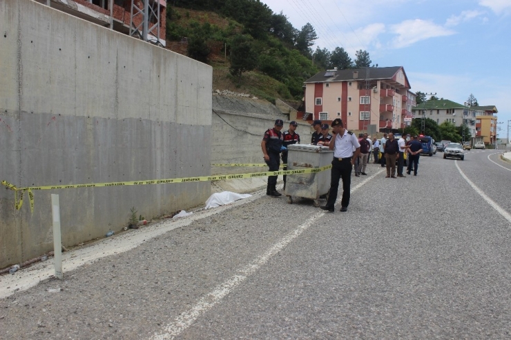 Elektrik Direğinden Düşen İşçi Hayatını Kaybetti