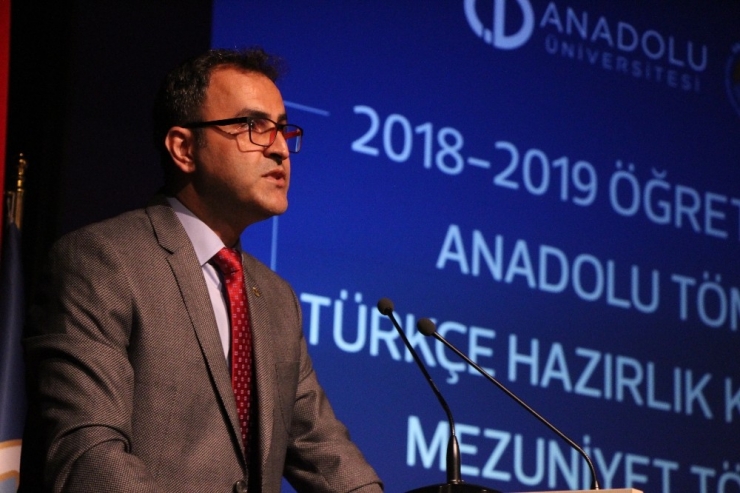 Tömer Öğrencilerinden Renkli Mezuniyet