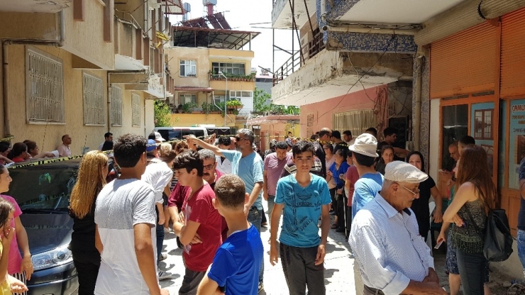 Hatay’da Üniversite Öğrencisi Evinde Ölü Bulundu